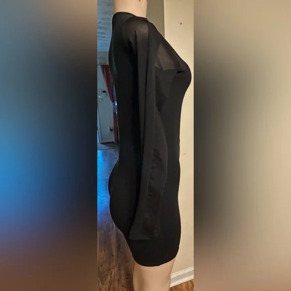 Guess Sexy Black Biker Short Front Zip Jumpsuit w Sheer Long Sleeves - Picture 5 of 11